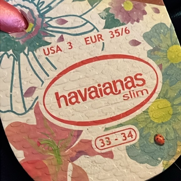 Brand New Havaianas Disney Tinkerbell Peter Pan Ladybug Floral Flip Flops Sandal - Picture 4 of 12